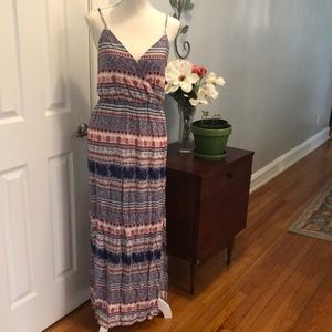 NWT One Clothing Women's V Neck Maxi Dress Floral Print Spaghetti Strap Size M